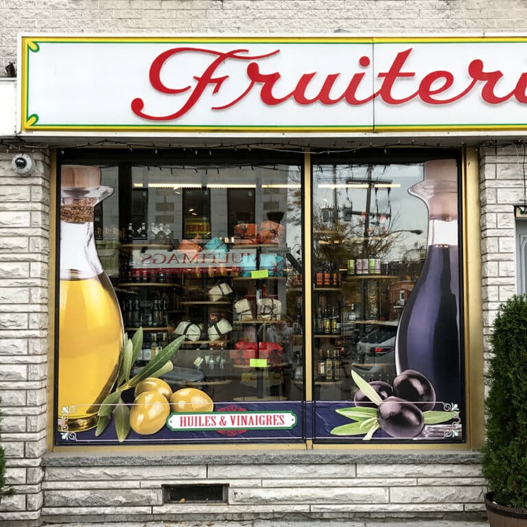 lettrage-vitrine-bouteille-huile-olive-milano-montreal
